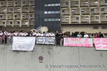 Bar-le-Duc : les soignants jettent leurs blouses pour protester contre la réorganisation des urgences - France 3 Régions