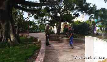 En Bolívar, jóvenes limpiaron un parque por desobedecer el toque de queda - Caracol Radio