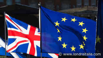 Cento aziende scrivono a Boris Johnson: un disastro uscire dall'Europa senza accordo - Londra, Italia