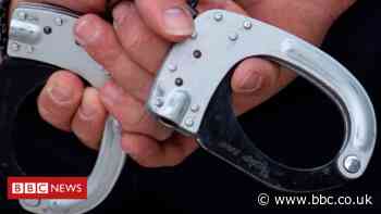 Prisons watchdog finds children 'routinely handcuffed'