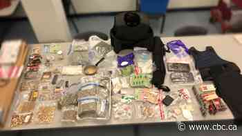 Peel police arrest man on gun, drug charges, seize 1,000 bullets