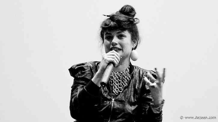 AA director Eva Franch i Gilabert suffers vote of no confidence