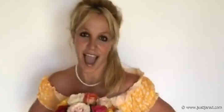 Britney Spears Shows Off Her Surprise Flower Gift!