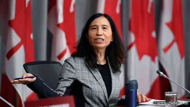 'Don't date if you're sick': Canada's top doctor gives Canadians 'the talk'