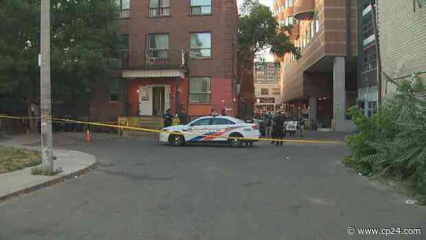 Man critically injured after shooting near Spadina and Dundas - CP24 Toronto's Breaking News