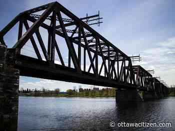 Possible drowning after boy, 14, jumps off Prince of Wales Bridge