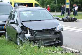 Scooterrijder geschept door auto in Kesteren