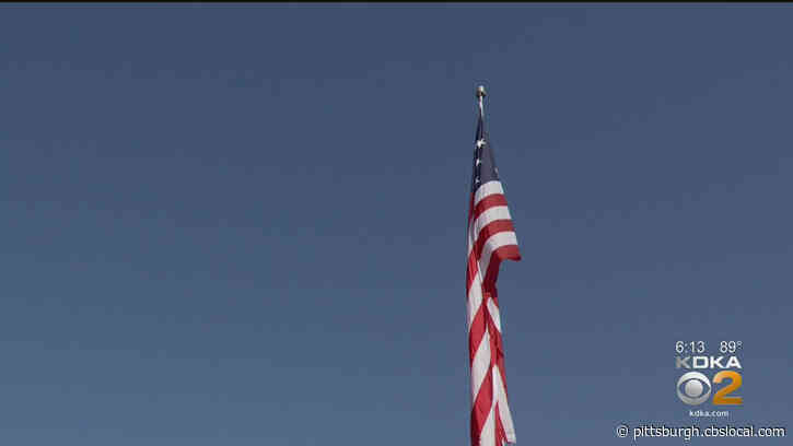Heinz History Center Volunteers Raise American Flag At Fort Pitt Block House