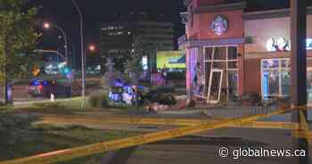 Man in custody in connection with Edmonton crash that killed 3 people - Globalnews.ca