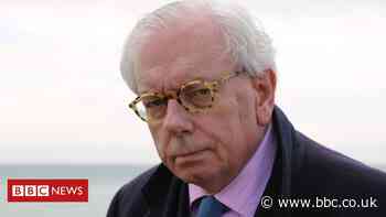 David Starkey resigns from university role over slavery comments