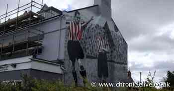 Mural honouring Sunderland's top goal scorer Bobby Gurney unveiled