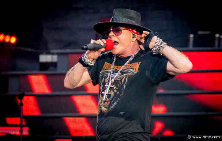 Axl Rose says his political tweets come “from a sense of outrage, obligation n’ responsbility”