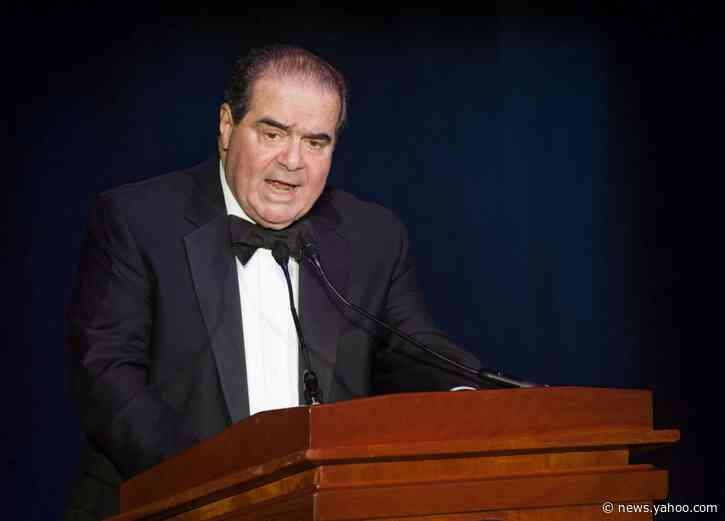 Amid furor over monuments, Trump seeks `garden' of US heroes