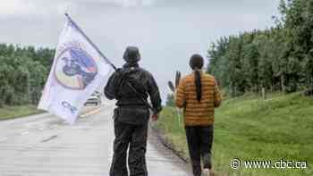 Two men walking across Saskatchewan to raise awareness of Indigenous suicide