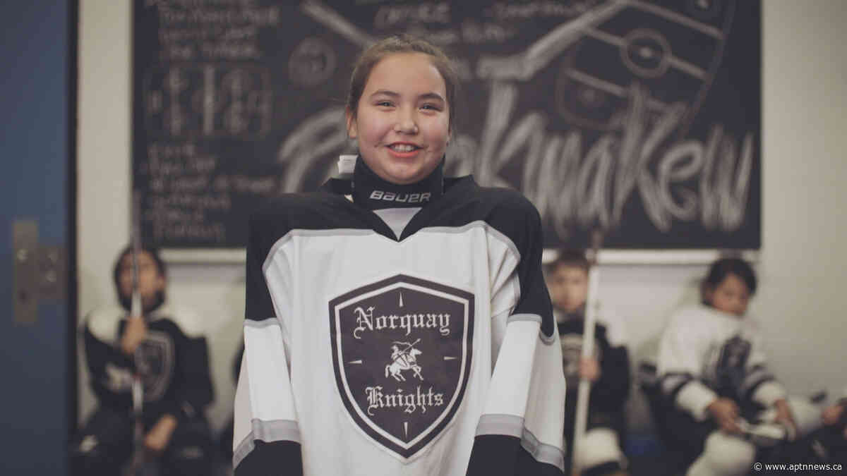 Norquay Knights hockey team gets a lesson in Cree words for the game - APTN News