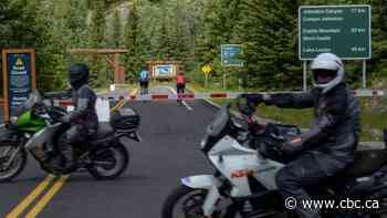 How Parks Canada road closures open opportunities for visitors on two wheels