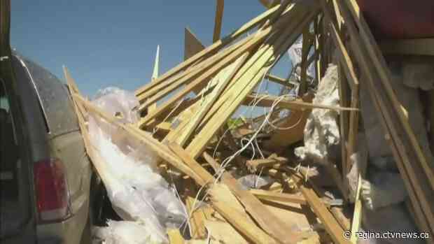'Sounded like big boulders were rolling through:' Tornado rips Sask. family's yard