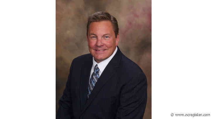 On the heels of his ‘most challenging year by far,’ Huntington Beach school chief retires
