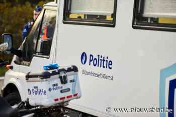 Zes transmigranten opgepikt in weide langs E313 in Rijkhoven