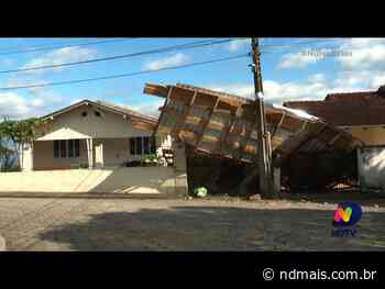 Ciclone deixa casas destelhadas e muitos prejuízos em Blumenau - ND
