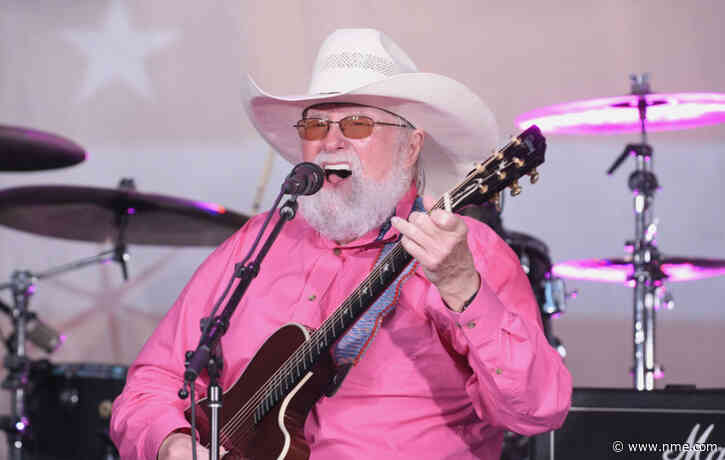 Country music hall of famer Charlie Daniels has died