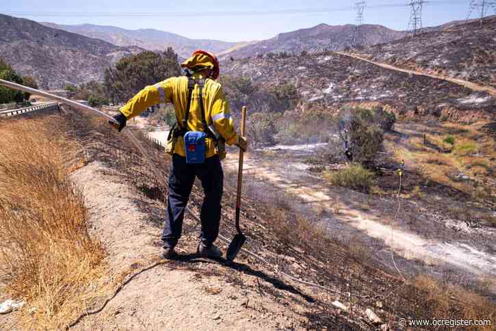 Forecasters issue fire danger warnings for LA County, high winds continue in OC, IE