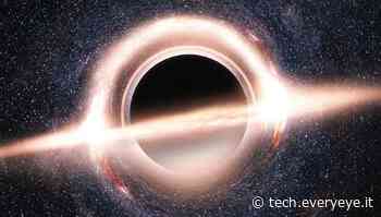 Questo buco nero mostruoso "mangia" l'equivalente della massa del nostro Sole ogni giorno - Everyeye Tech