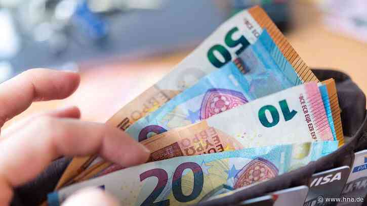 Korbach: Anonymer Finder gibt großen Geldbetrag beim Fundbüro ab - HNA.de