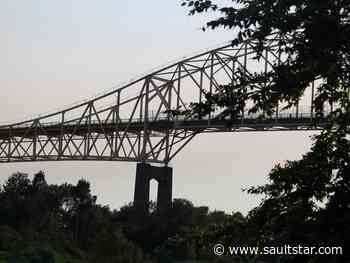 Border restrictions keep slowing bridge traffic