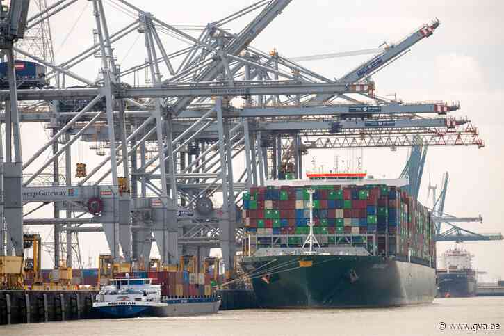 Terugval in goederenoverslag blijft beperkt in Antwerpse haven
