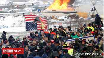 Dakota Access Pipeline: Judge suspends use of key oil link