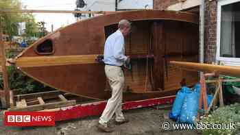 Paignton boat builder had to remove patio door to launch vessel