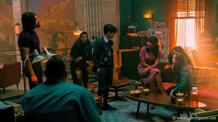 The Umbrella Academy Season 2 Trailer Brings the End of the World to the ’60s