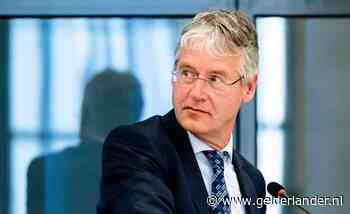 Slob zwicht voor druk uit Hilversum: publieke omroep tóch niet grotendeels reclamevrij