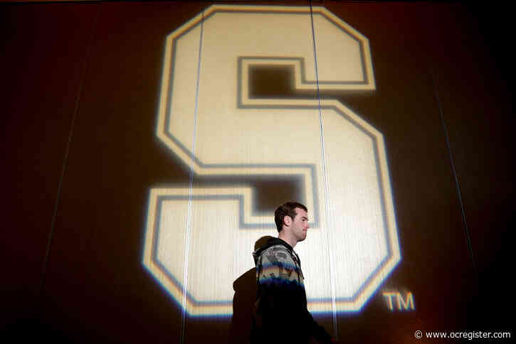 Stanford cutting 11 varsity sports programs