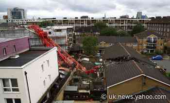 One dead and four injured in London crane collapse