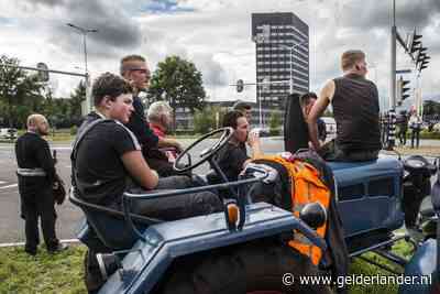 Boeren verzamelen zich opnieuw met tractoren bij Drentse Wijster voor ‘kopje koffie’