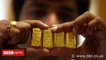 India gold smuggling case sparks political row
