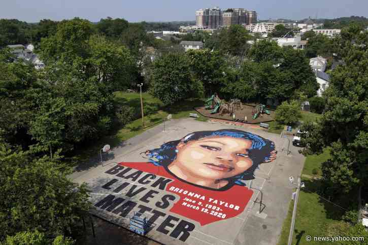 Breonna Taylor's family argues police had no cause for raid