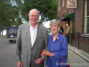 Chiang: Top civil servant Peter Aykroyd, philanthropist and community booster, dies at 98