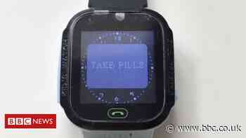Smartwatch hack could send fake pill reminders to patients