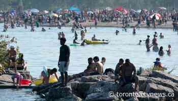 Crackdown on late-night partying at Toronto beaches necessary to move to Stage 3: mayor