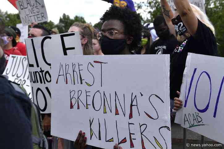 Officers in deadly Breonna Taylor raid thought she was alone