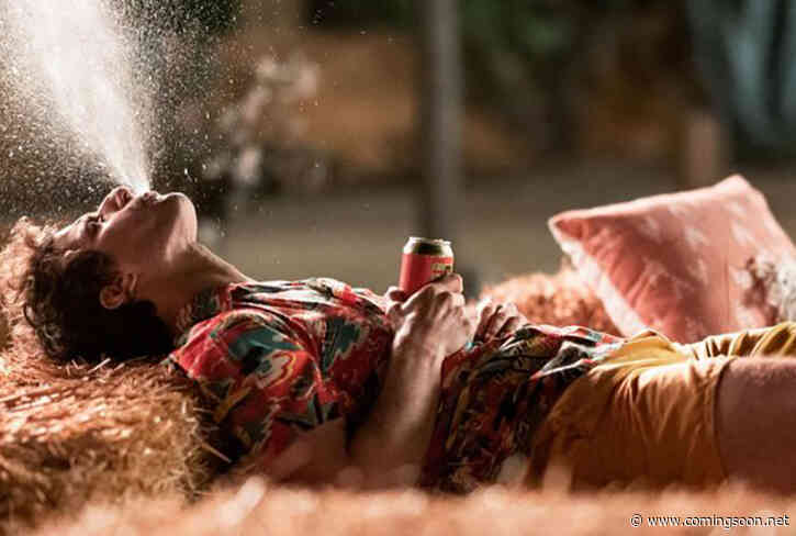 Palm Springs Review: A Breathtaking Twist on the Rom-Com Genre