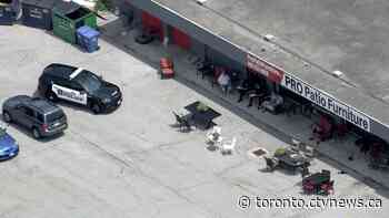Daylight shooting in Burlington, Ont. leaves one person dead