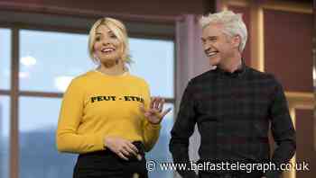 Holly Willoughby pays tribute to This Morning crew after final show before break