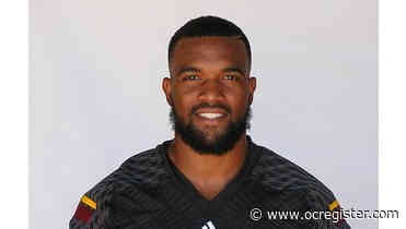 Former Saddleback College wide receiver catches toddler dropped from burning building