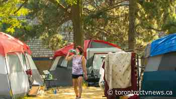 Heat wave the latest challenge to those living in encampments in Toronto