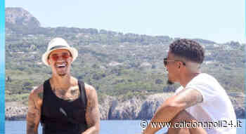 Relax a Capri, Allan ritrova Coutinho in barca [FOTO] - CalcioNapoli24