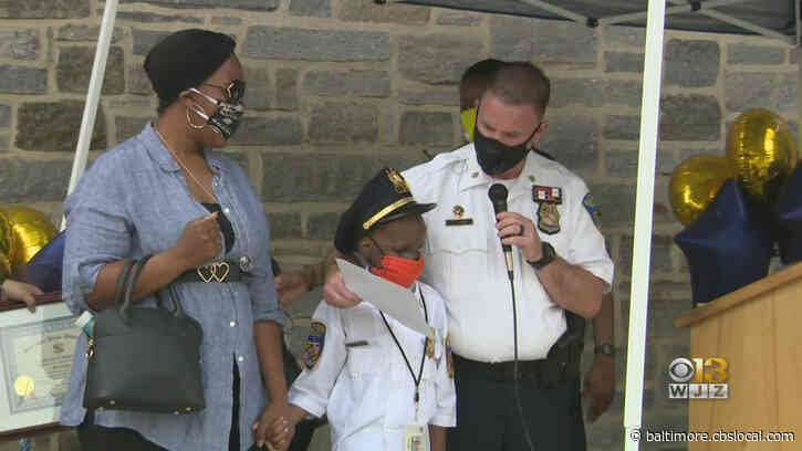 Baltimore Police Department Recognizes Ravens Superfan Mo Gaba As Honorary Lieutenant